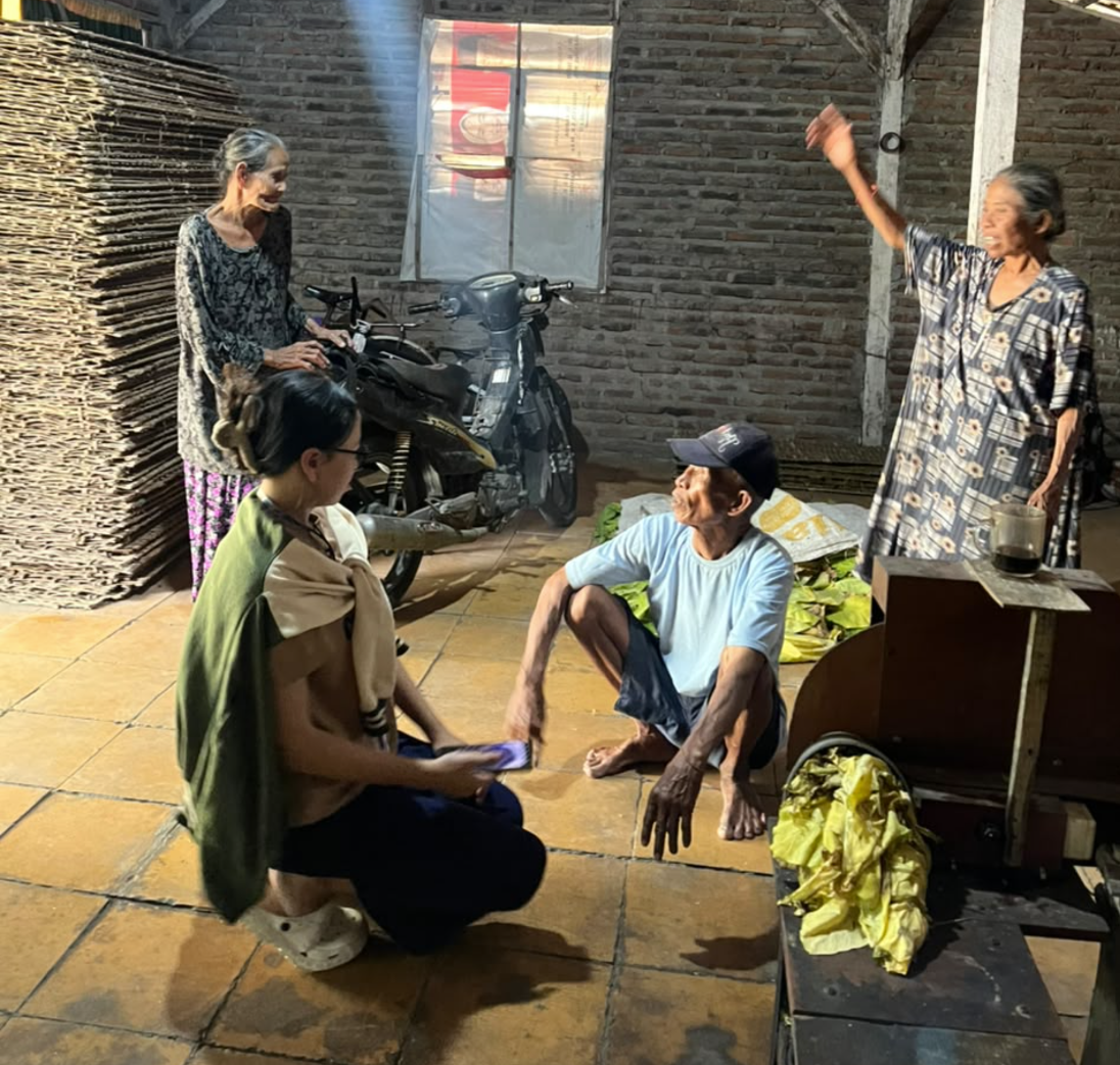 Petani Tembakau Bu Yanti